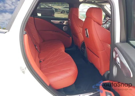 2023 BMW Xm из США, поврежденный, VIN 5YM23CS08P9S33538